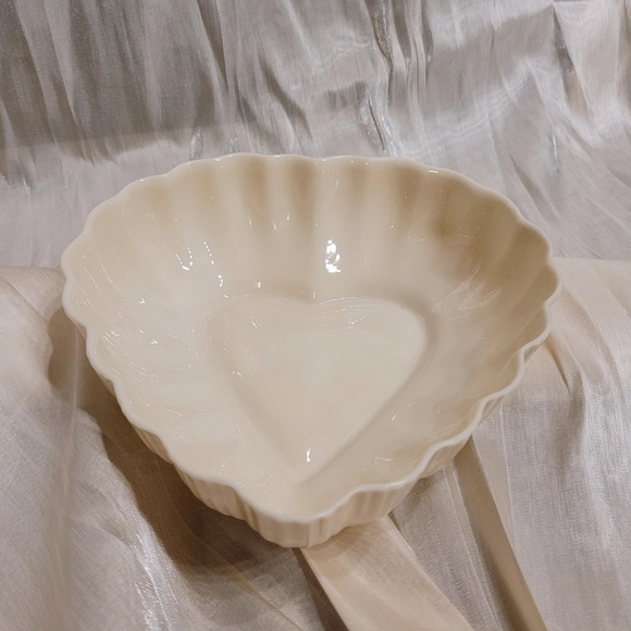 Holy Aphrodite Collection - Picture 5 of 8